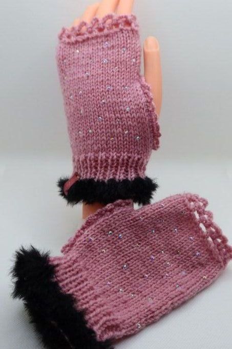 Mitaines "vieux rose", avec strass
